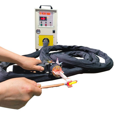 เครื่องบราซิ่งอินดูชัน IGBT มือถือสําหรับการปั่นสมาชิกมุมทองแดง / คูเปอร์